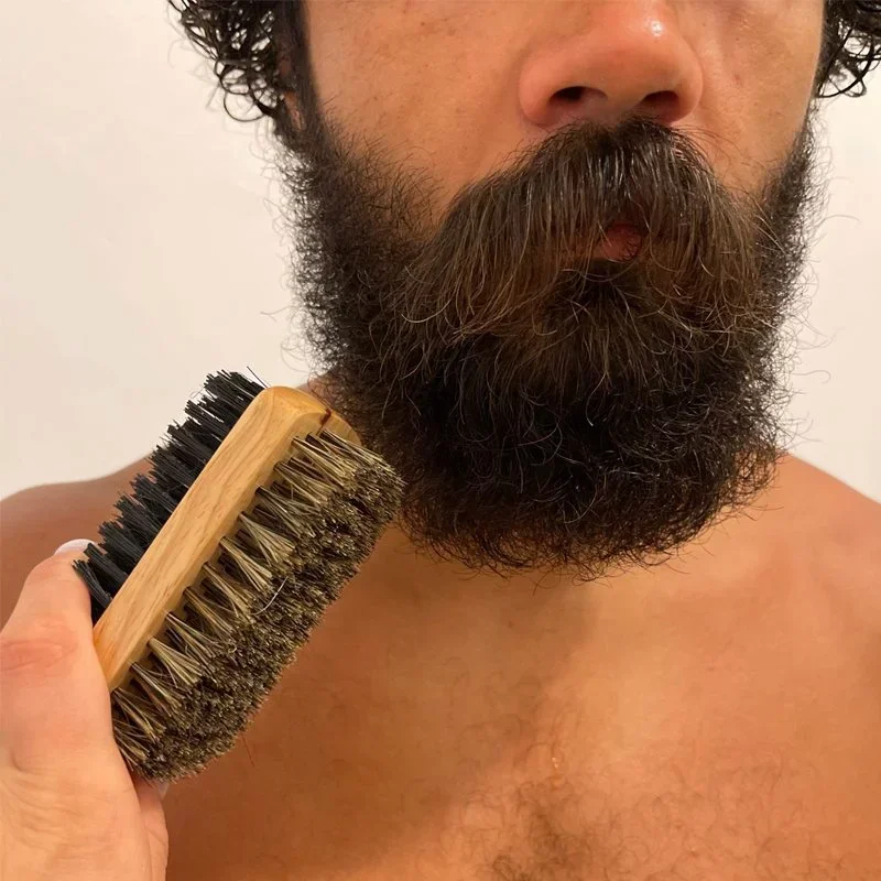 Brosse à barbe avec manche en  - Men'S Grooming Essentials avis et prix